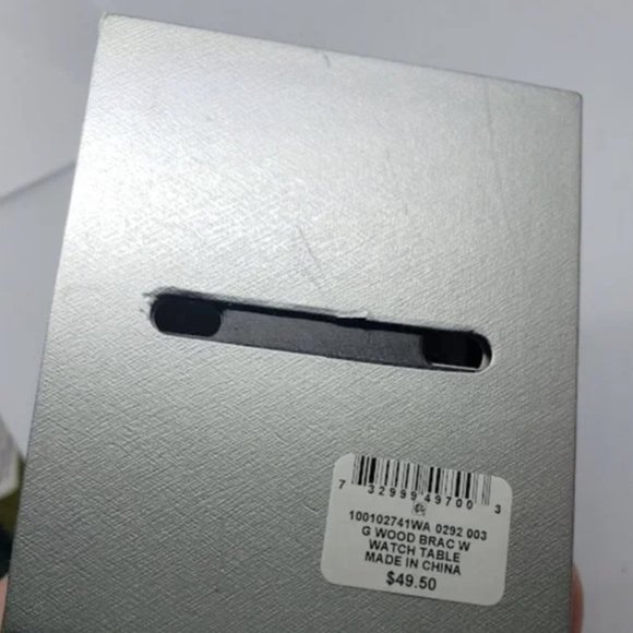 New International Concepts INC. Grain Wood Watch - Picture 4 of 4